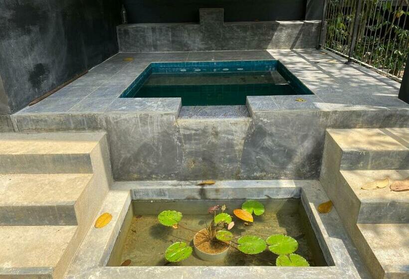 Hotel Forest Shade Eco Resort