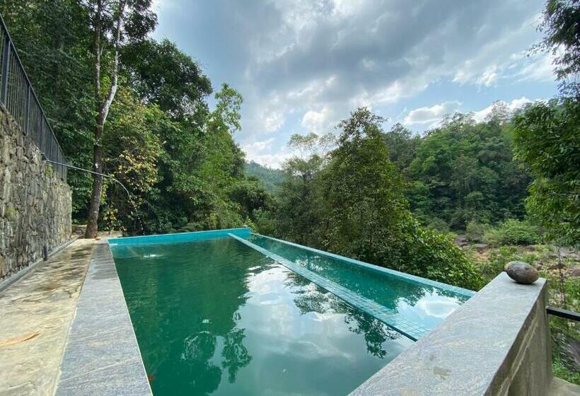 Hotel Forest Shade Eco Resort