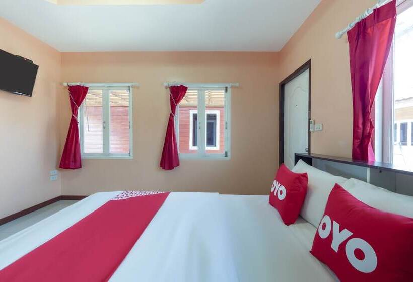 Hotelli Oyo 1166 Train Way Resort