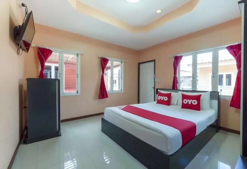 Hotelli Oyo 1166 Train Way Resort