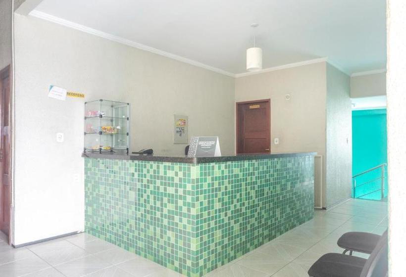 בית מלון כפרי Oyo Pousada Tropical