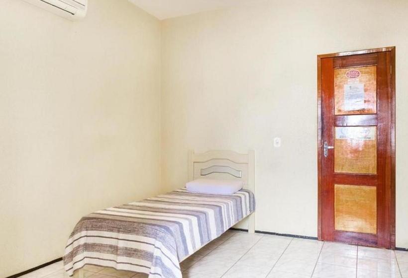 בית מלון כפרי Oyo Pousada Tropical