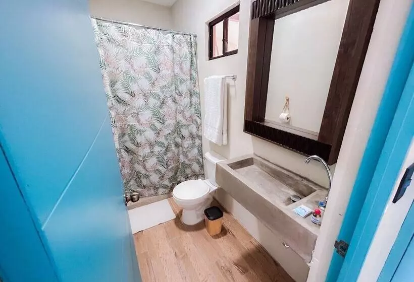 Hotelli Reef On The Water