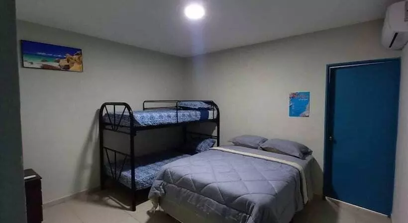 Hotelli Reef On The Water