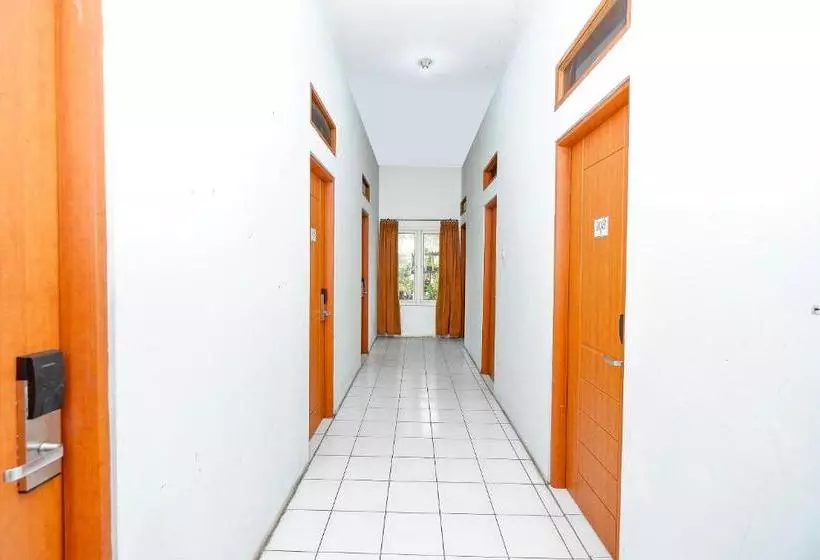 Hotelli Spot On 3075 Griya Sae Guesthouse