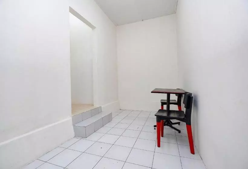 Hotelli Spot On 3075 Griya Sae Guesthouse