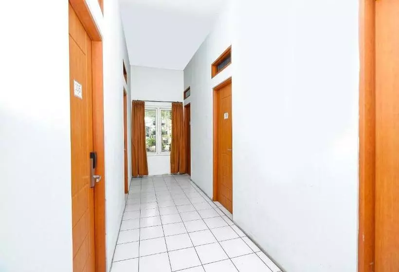 Hotelli Spot On 3075 Griya Sae Guesthouse