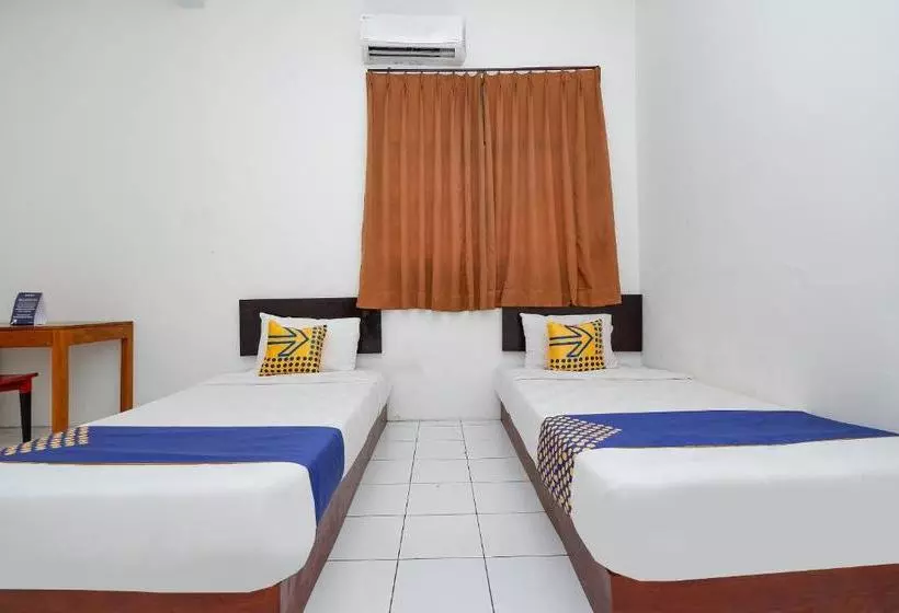 Hotelli Spot On 3075 Griya Sae Guesthouse