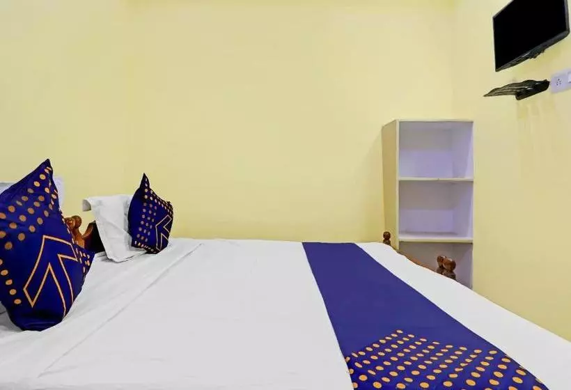 ホテル Spot On 73434 Sharavana Lodge
