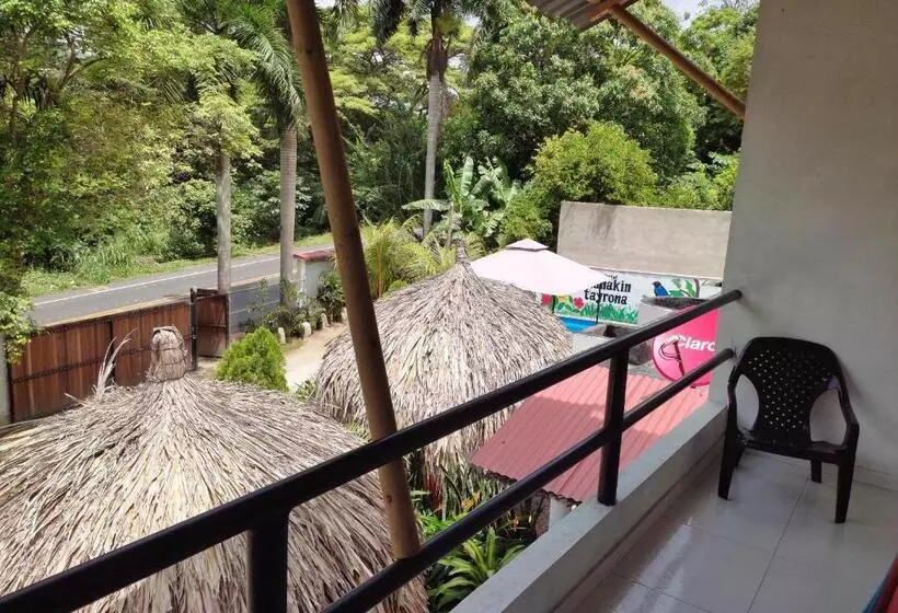 ペンション Manakin Tayrona