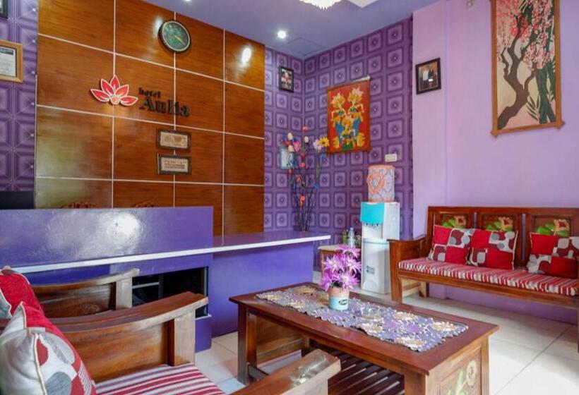 Reddoorz @ Hotel Aulia Majene