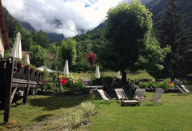 הוסטל Auberge Gaillard