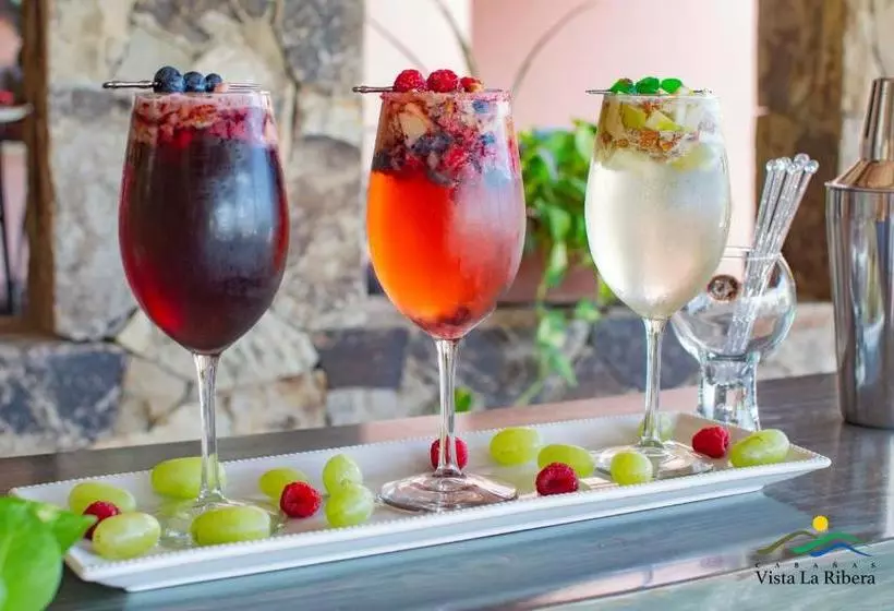 Aamiaismajoitus (B&B) Cabanas Vista La Ribera