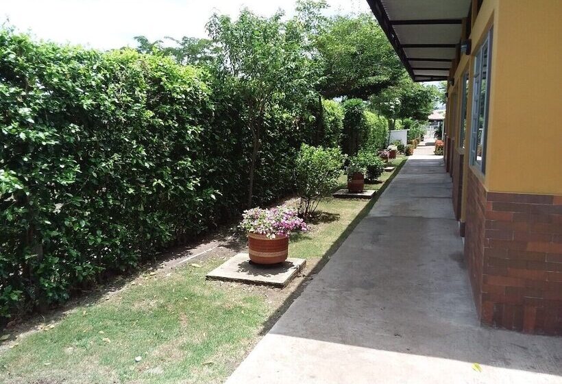 민박 C&h Campestre El Oasis