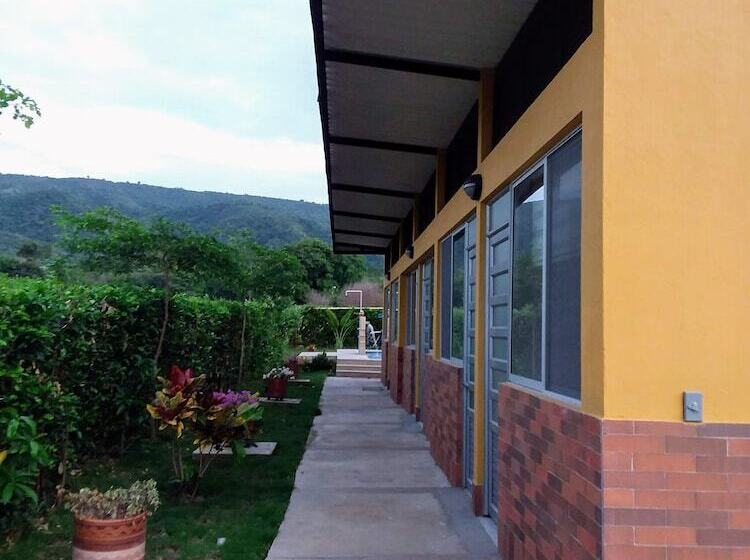 민박 C&h Campestre El Oasis