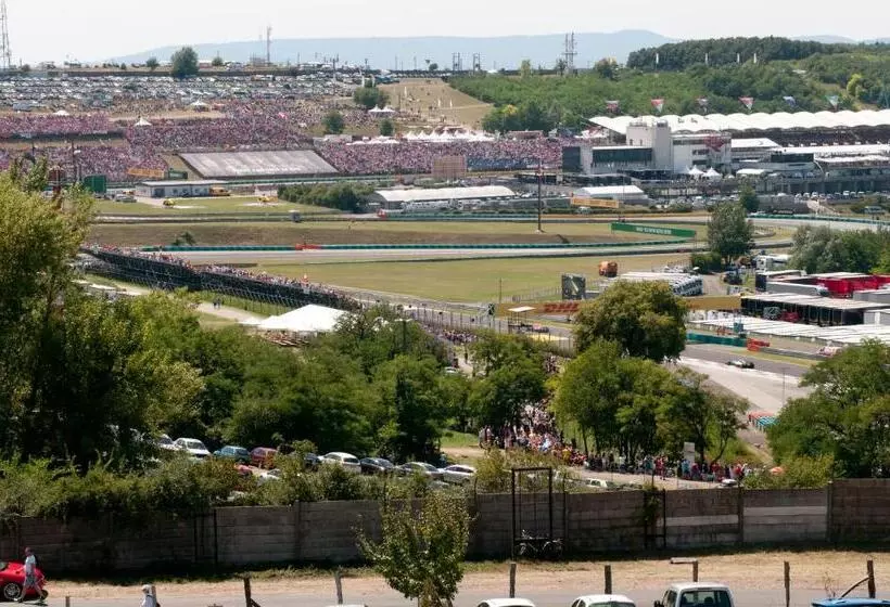 ベッドアンドブレックファースト Kamarás Ring House