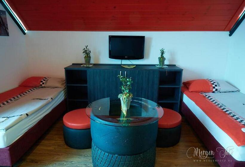 Bed and Breakfast Kamarás Ring House