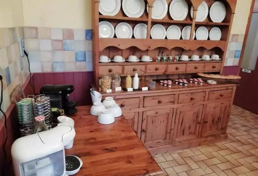 Aamiaismajoitus (B&B) No.15 Chambre Dhote