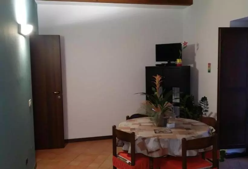 ホテル Albergo Diffuso Di Campolattaro