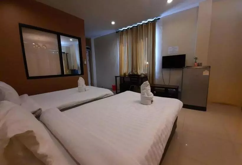 ホテル Debua Mahasarakham