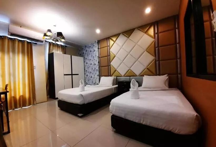 ホテル Debua Mahasarakham