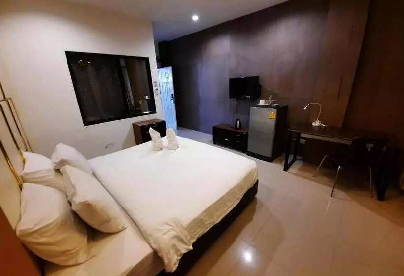 ホテル Debua Mahasarakham