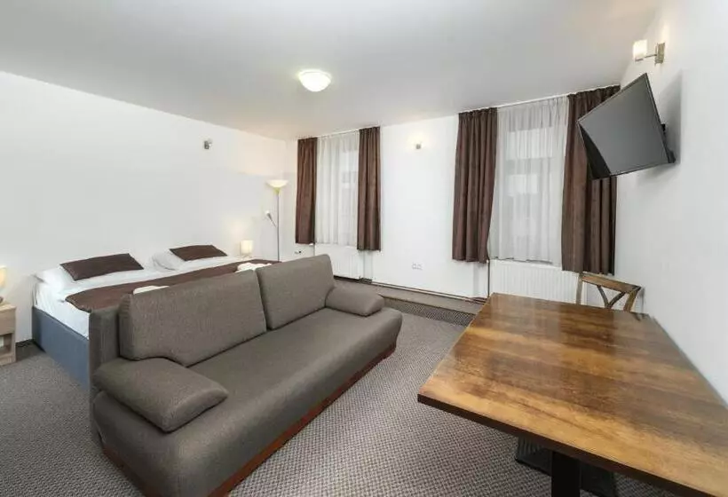 Hotelli Na Staré Poště