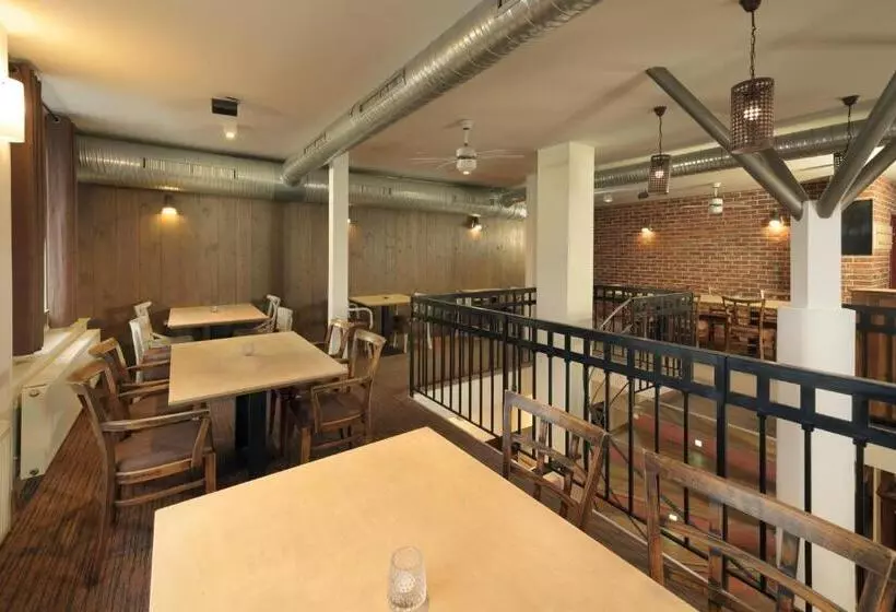 Hotelli Na Staré Poště