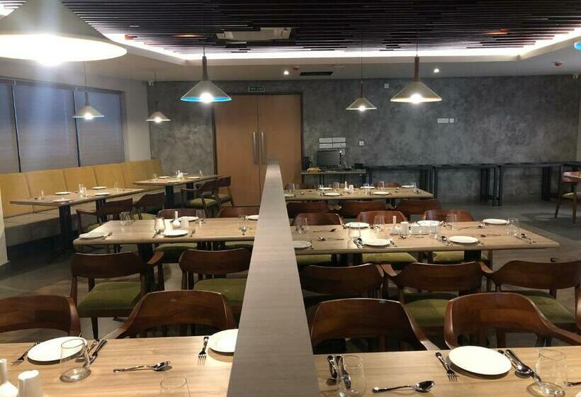 בית מלון כפרי Raj Riveria