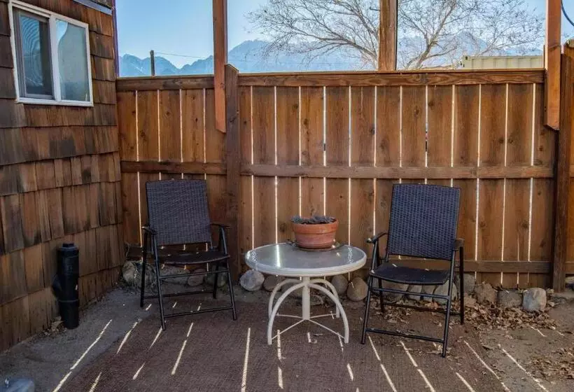 Mt Williamson Motel And Basecamp