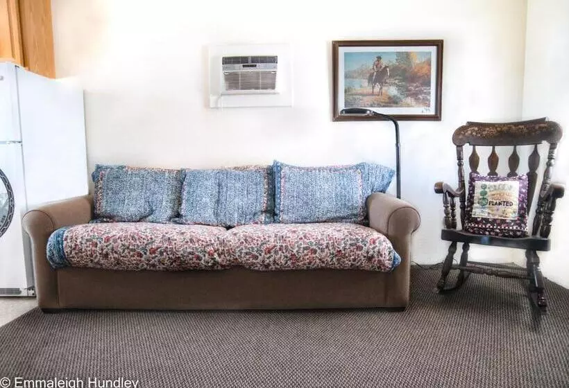 Mt Williamson Motel And Basecamp