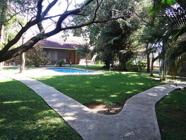 פנסיון Lepha Guest House