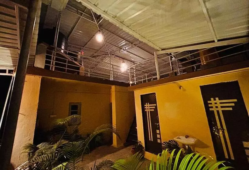 Majatalo Pebble Bay Home Stay