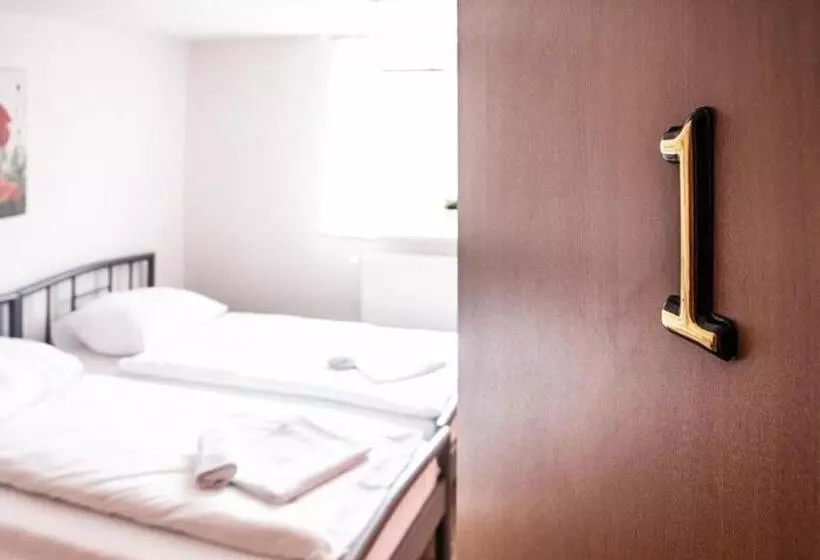 Majatalo Penzion Slanina