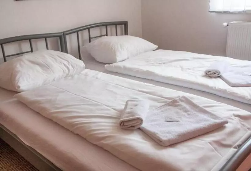 Majatalo Penzion Slanina