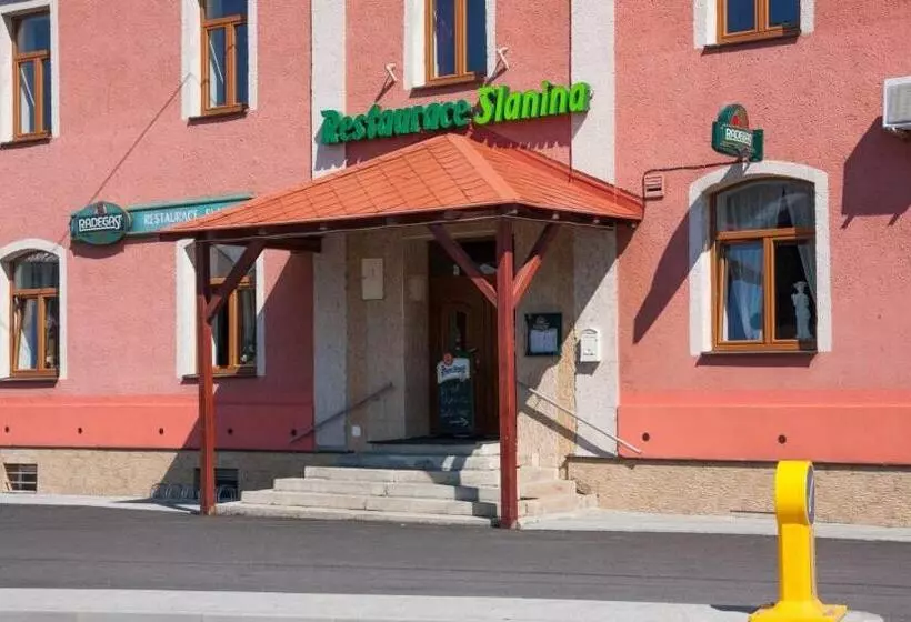 Majatalo Penzion Slanina