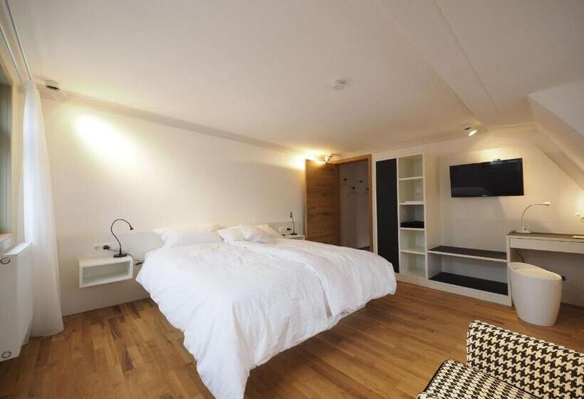 הוסטל Gasthaus Schwanen