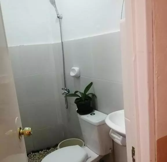 ユースホステル Mil's Hillside Tourist Inn