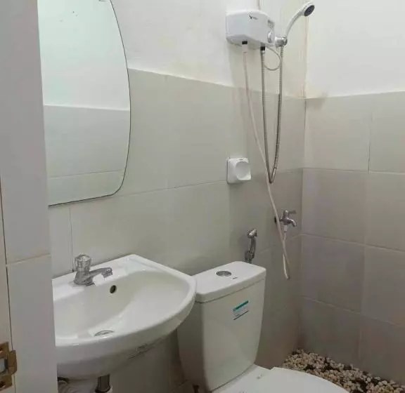 ユースホステル Mil's Hillside Tourist Inn