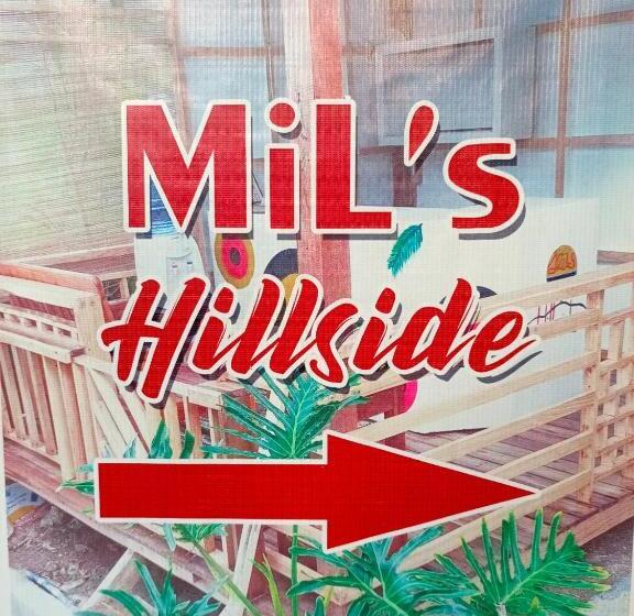 הוסטל Mil's Hillside Tourist Inn