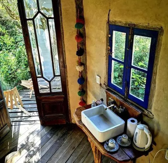 Retkeilymaja Octogono Om Shanti