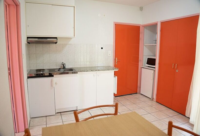 Village De Vacances Azureva Fournols