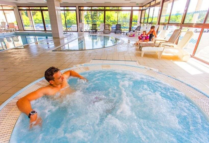 Village De Vacances Azureva Fournols