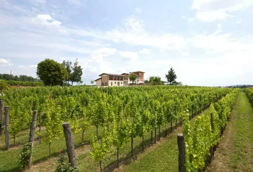 ベッドアンドブレックファースト Alloggio Agrituristico Corte San Biagio