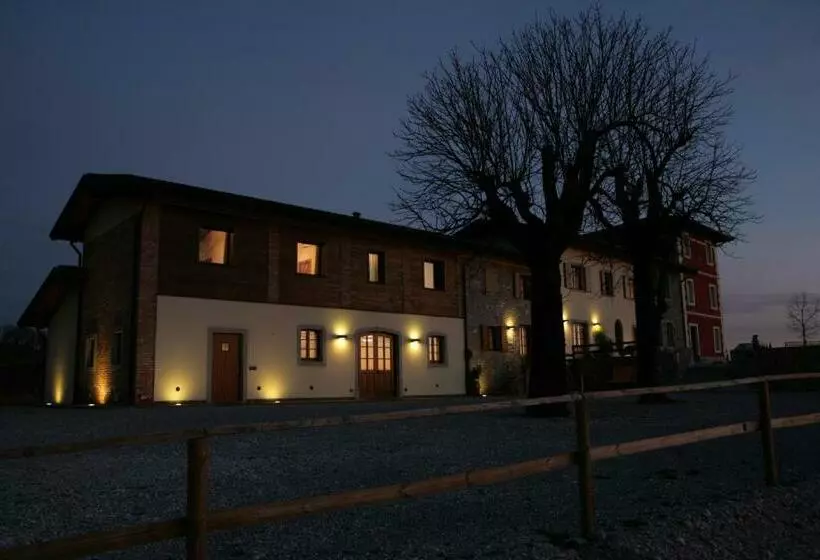 ベッドアンドブレックファースト Alloggio Agrituristico Corte San Biagio