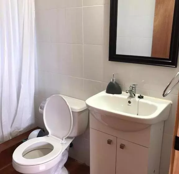 Aamiaismajoitus (B&B) Cabanas Senderos Puyuhuapi