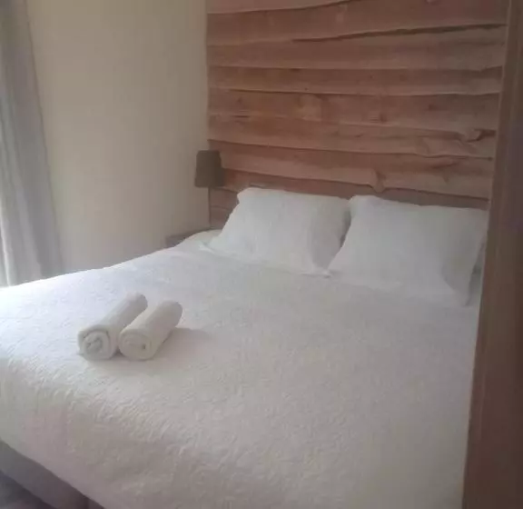 Aamiaismajoitus (B&B) Cabanas Senderos Puyuhuapi