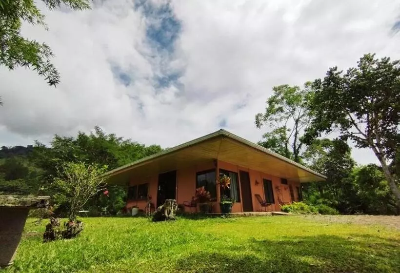 Aamiaismajoitus (B&B) Hospedaje Luis & Ana