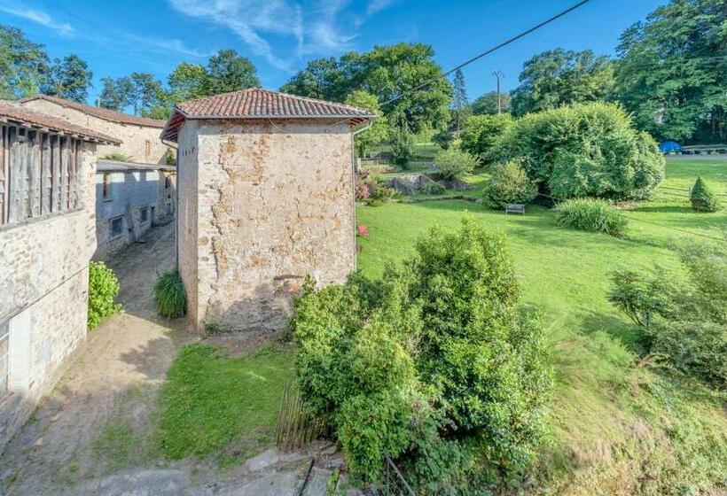 Bed and Breakfast L élassier