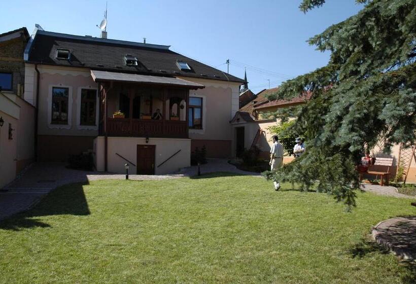 ベッドアンドブレックファースト Penzión Rodina